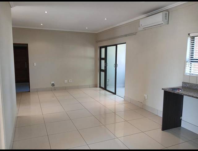 2 BEDROOM APARTMENT FOR SALE IN UMHLANGA RIDGE